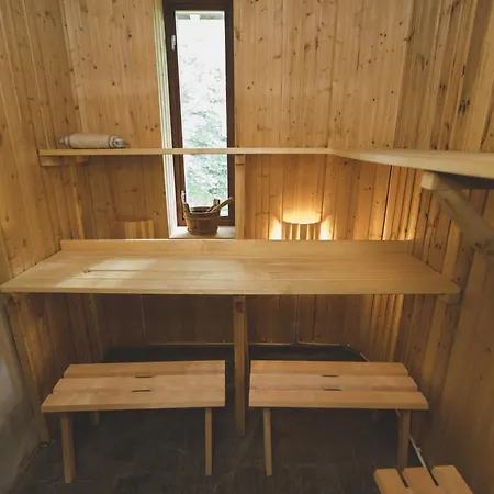 アパート Forest With Sauna In タルトゥ